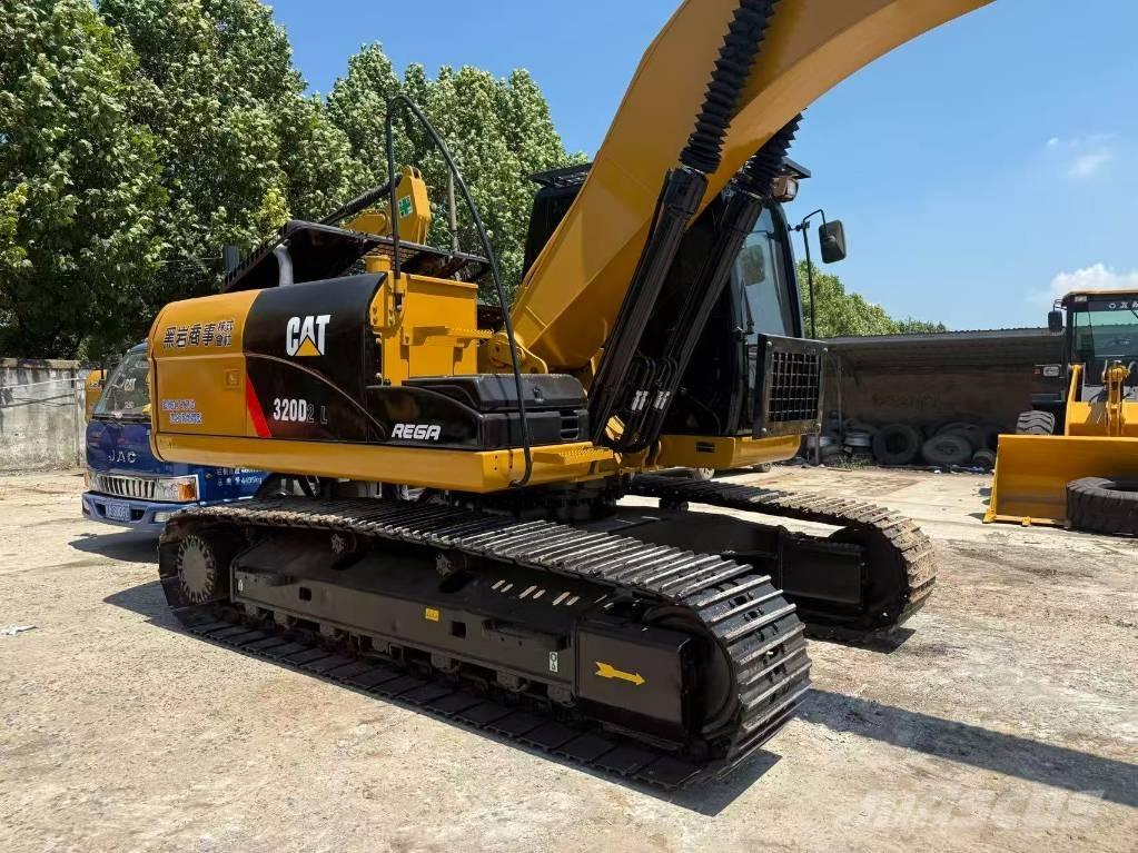CAT 320 D Excavatoare pe șenile
