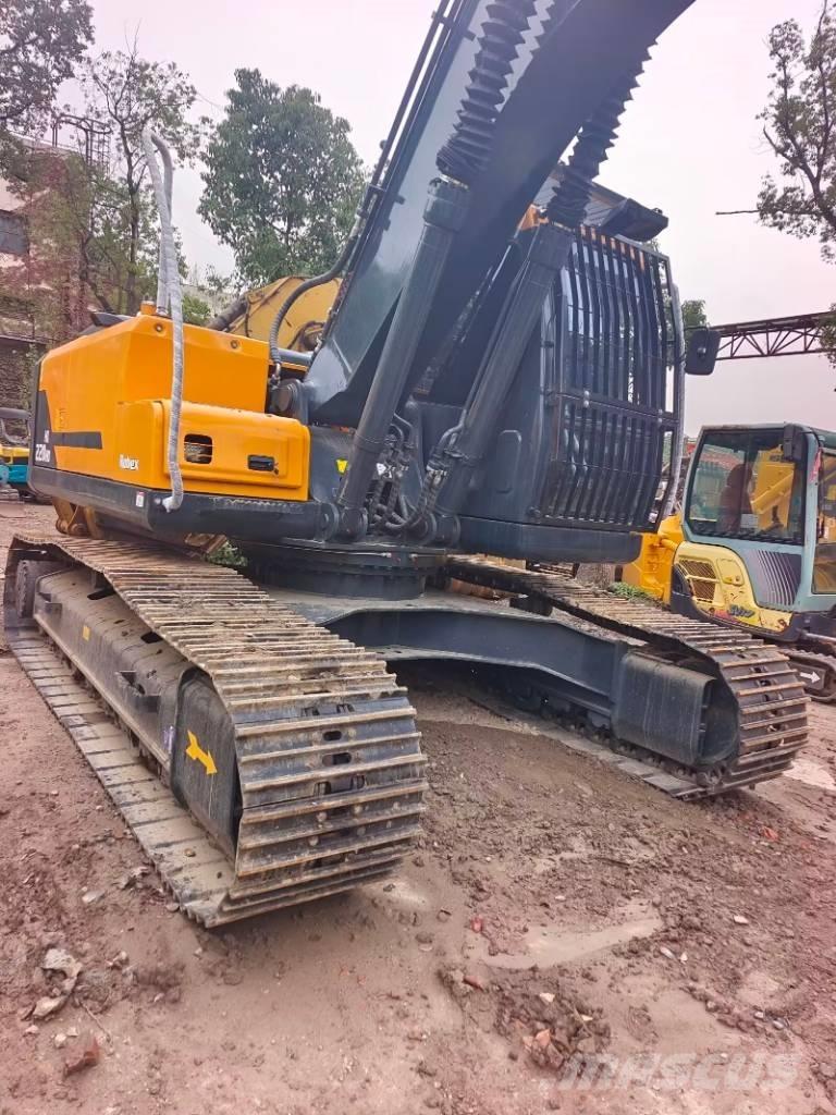 Hyundai HX 220 HD Excavatoare pe șenile
