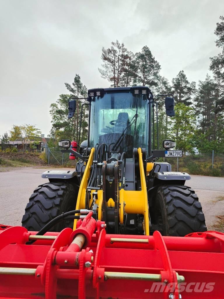 New Holland W 110 D Incarcator pe pneuri