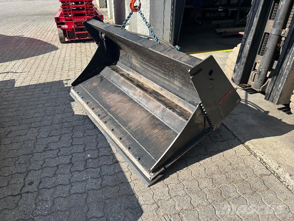  KST 4 i en skovl Pistoane