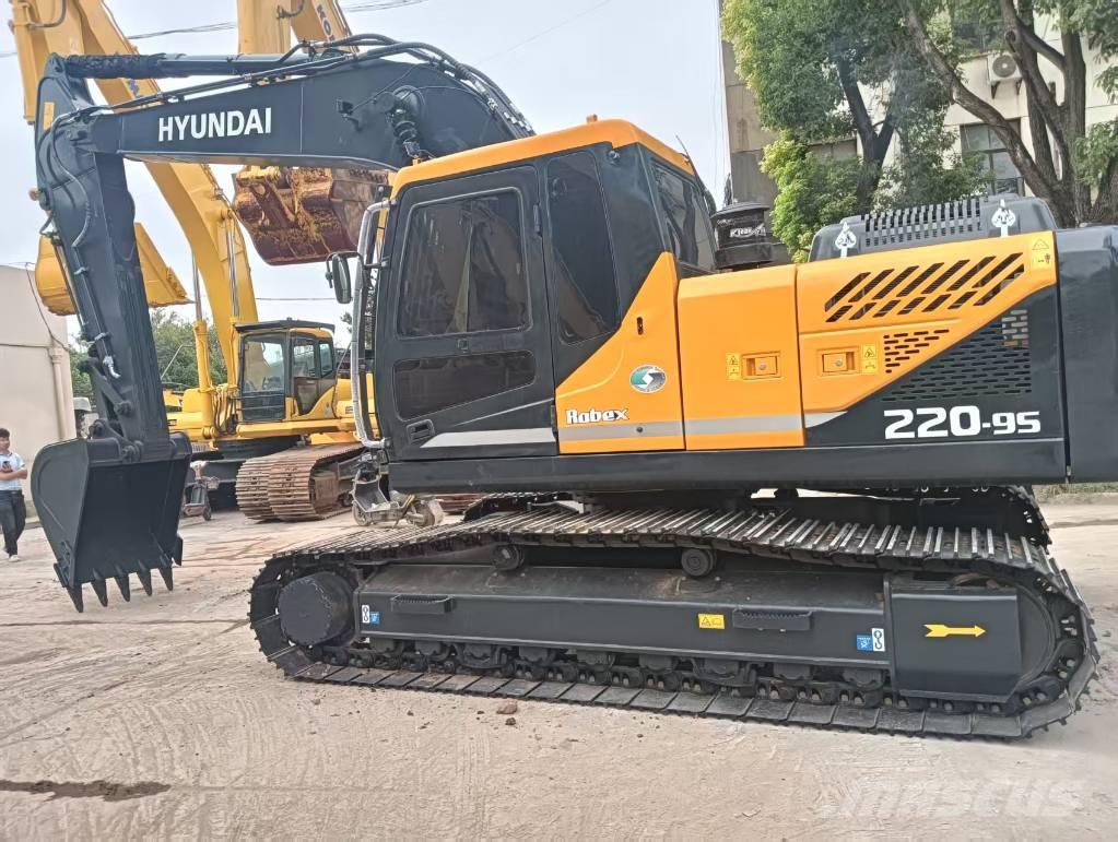 Hyundai 220 LC-9S Excavatoare pe șenile
