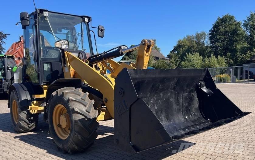 CAT 908M Radlader Incarcator pe pneuri