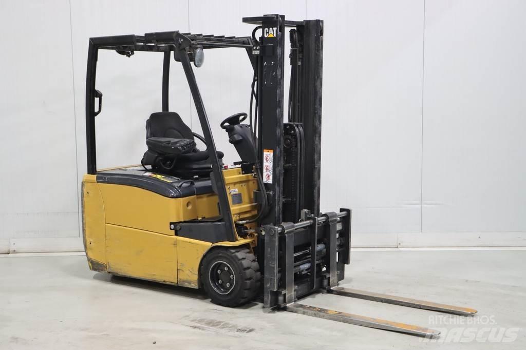 CAT EP20PNT Stivuitor electric