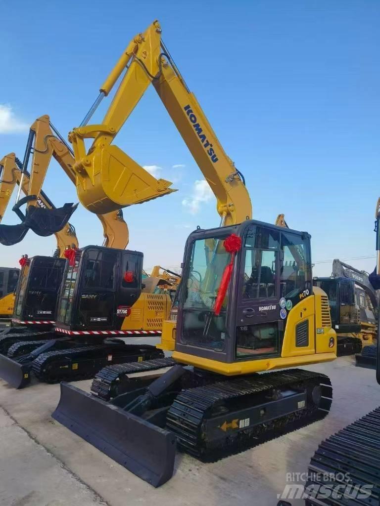 Komatsu 70 Excavatoare pe șenile
