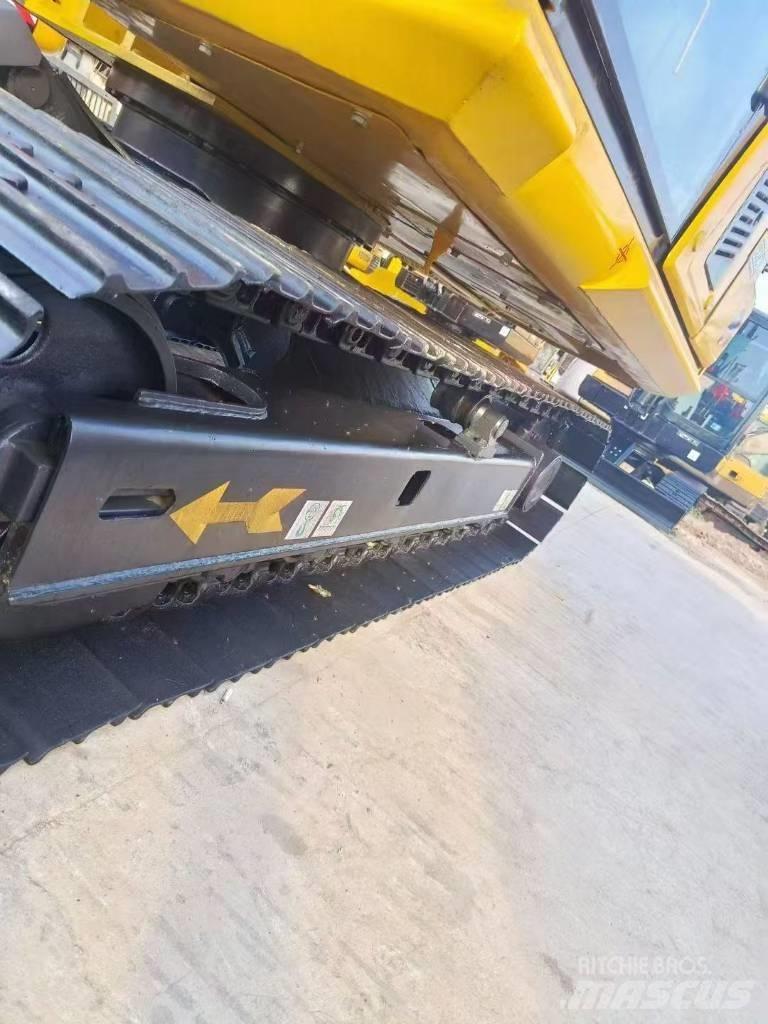 Komatsu 70 Excavatoare pe șenile
