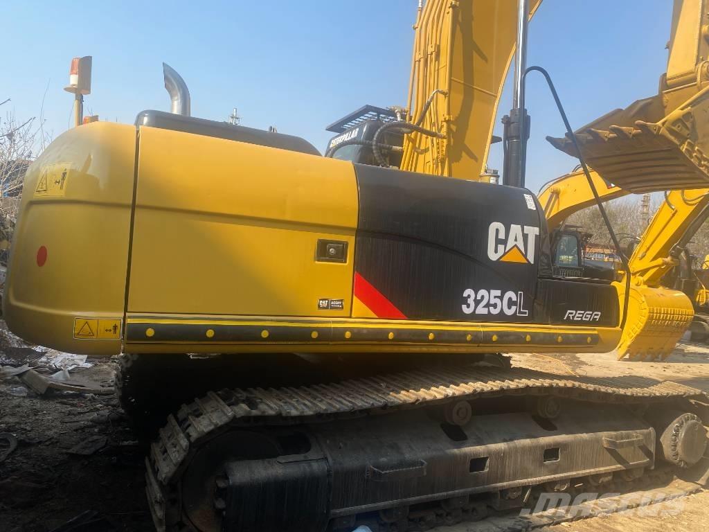 CAT 325 CL Excavatoare pe șenile
