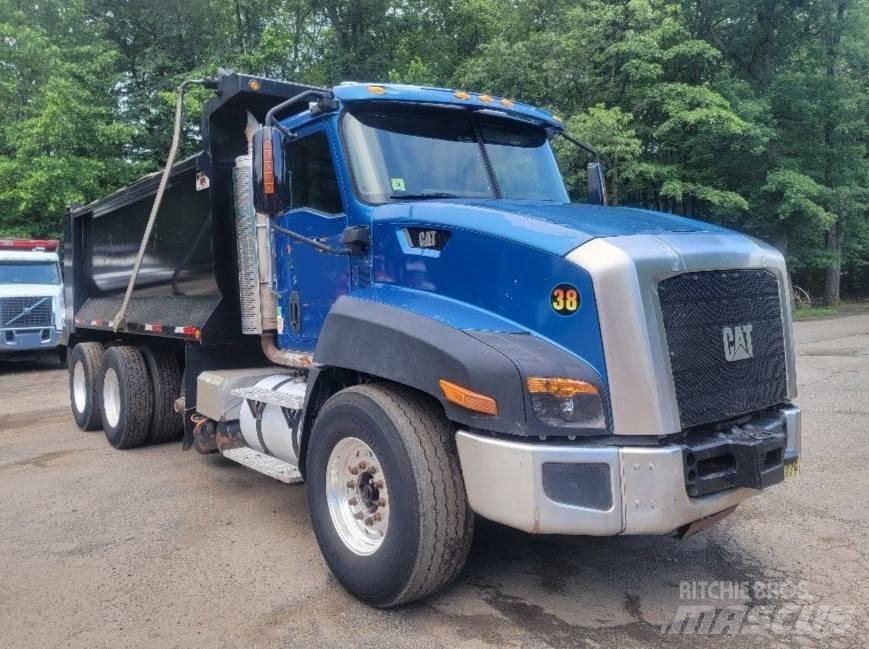 CAT CT 660 Autobasculanta
