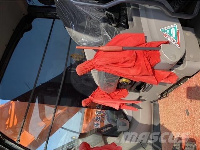 Hitachi ZX240 Excavatoare pe șenile
