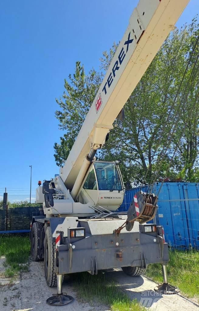 Terex A 350 Macara teren accidentat