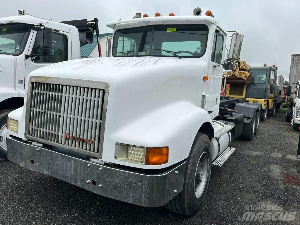 International 9400 Camion de deseuri