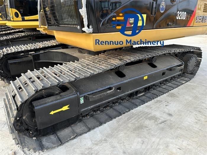 CAT 320 D2L Excavatoare pe șenile
