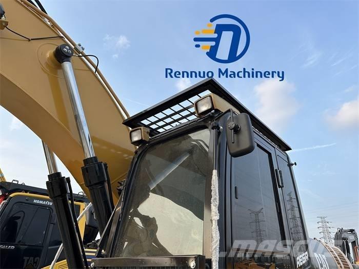 CAT 320 D2L Excavatoare pe șenile
