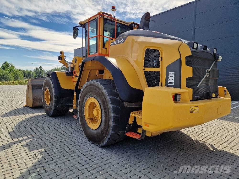 Volvo L180H Incarcator pe pneuri