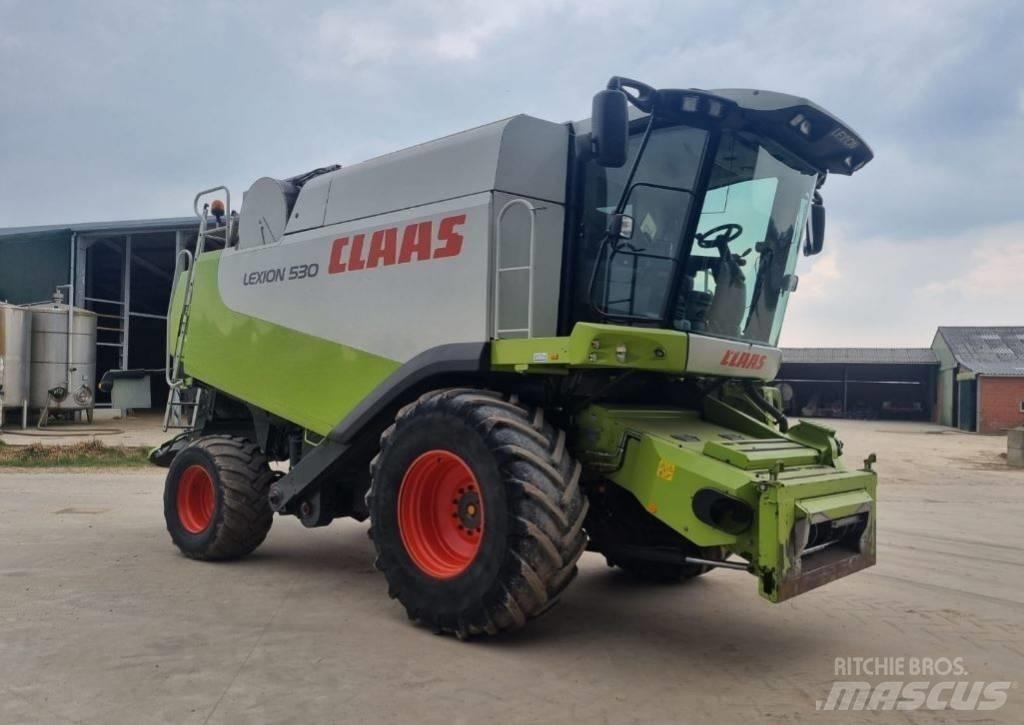 CLAAS Lexion 530 Combine de secerat