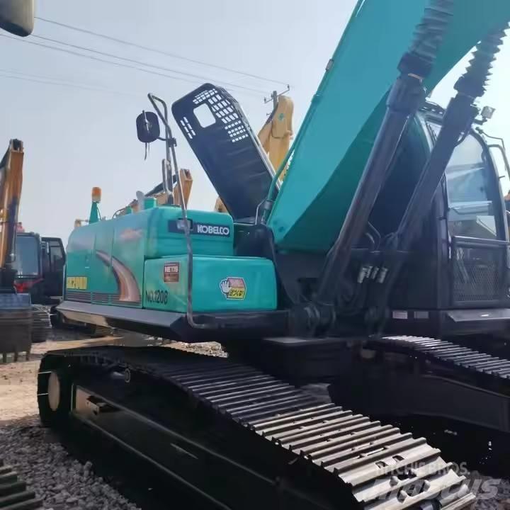 Kobelco SK200D Excavatoare pe șenile
