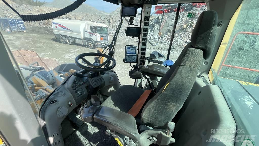 Volvo L 260 H Incarcator pe pneuri