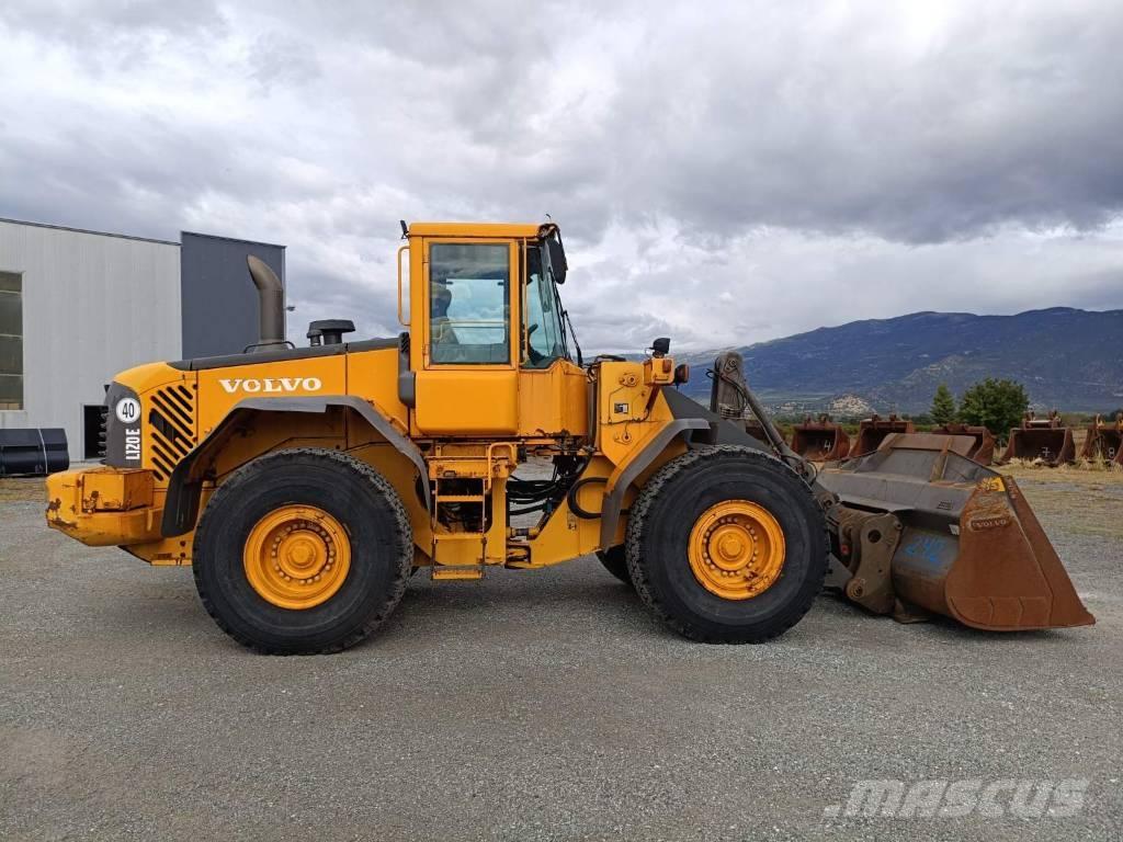 Volvo L 120 E Incarcator pe pneuri