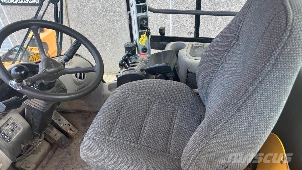 Volvo L 70F Incarcator pe pneuri