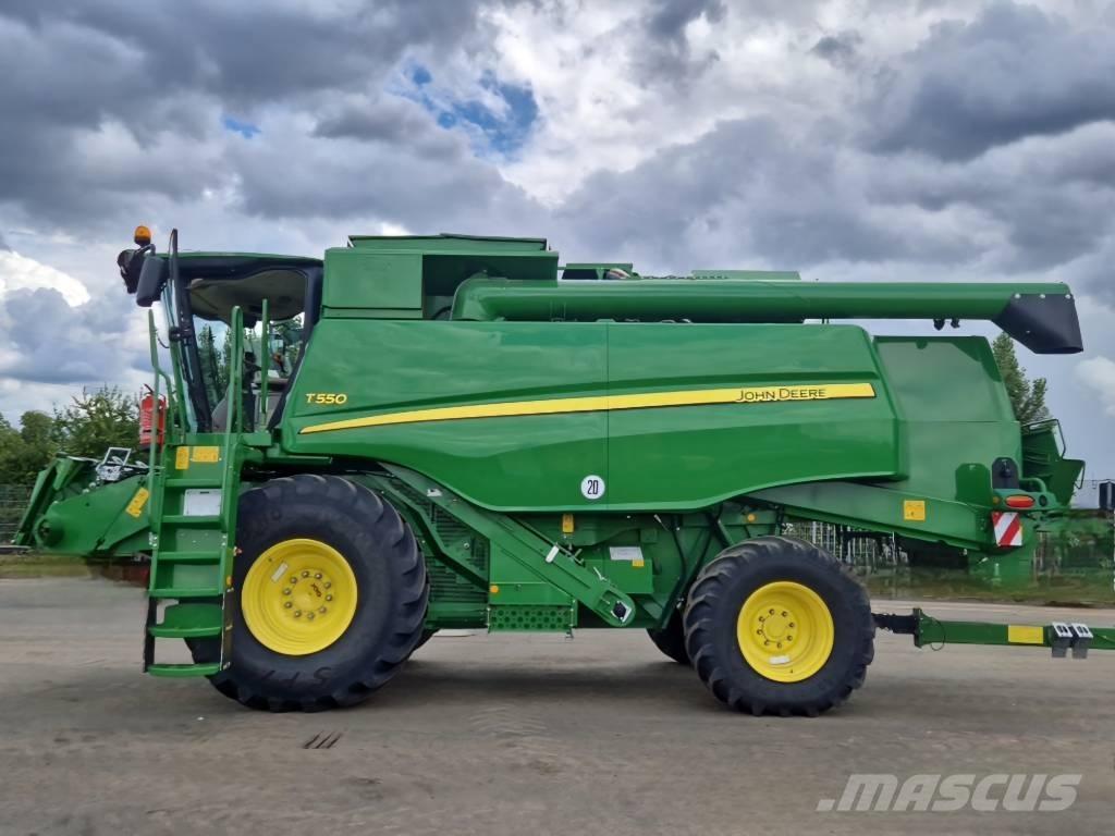 John Deere T 550 Combine de secerat