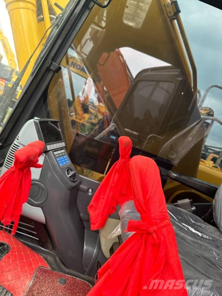 Komatsu PC 210-8 Excavatoare pe șenile
