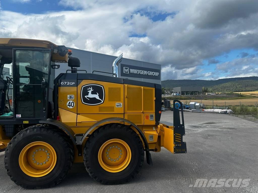John Deere 672 GP Gredere