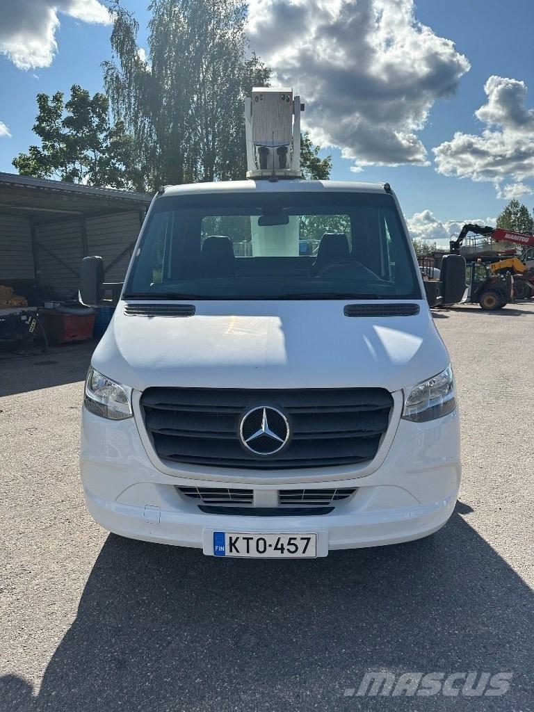 Dinolift 230VT Platforme aeriene montate pe camion