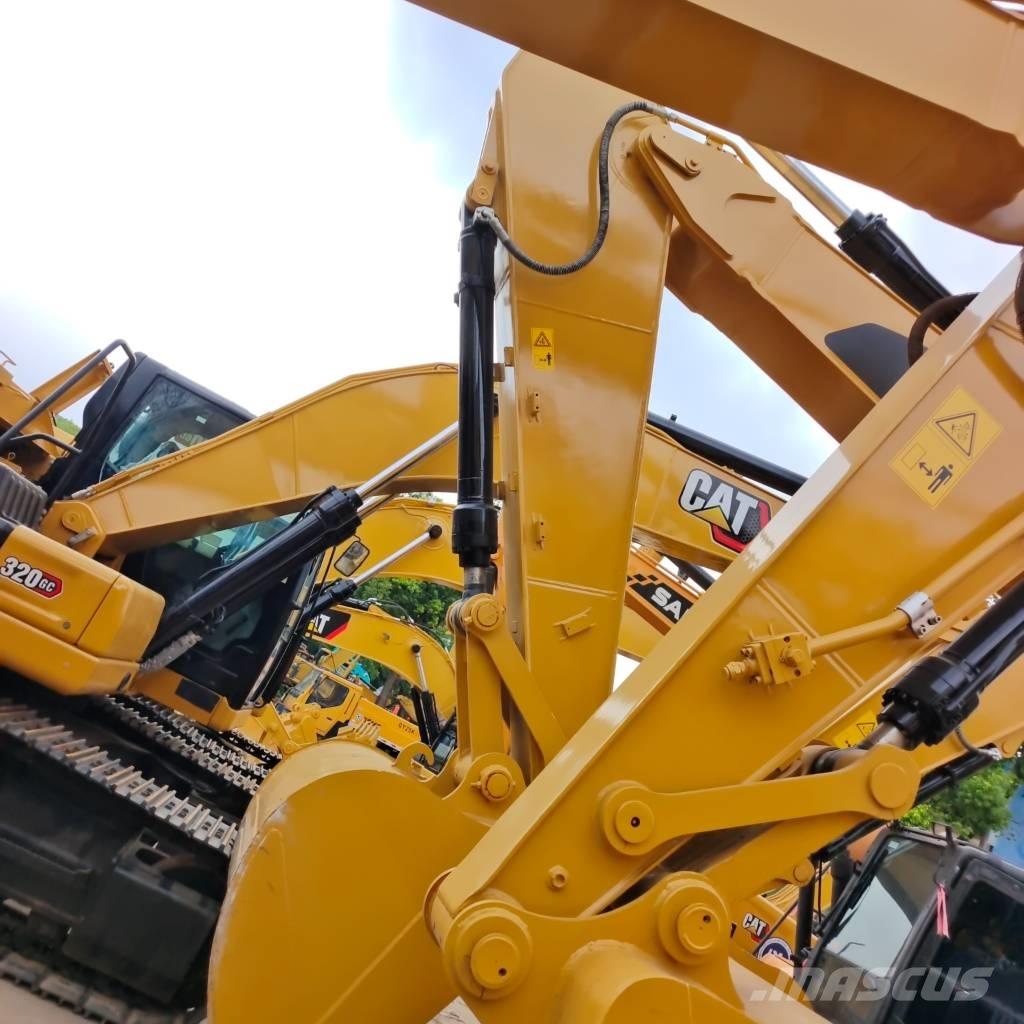 CAT 323 D Excavatoare pe șenile
