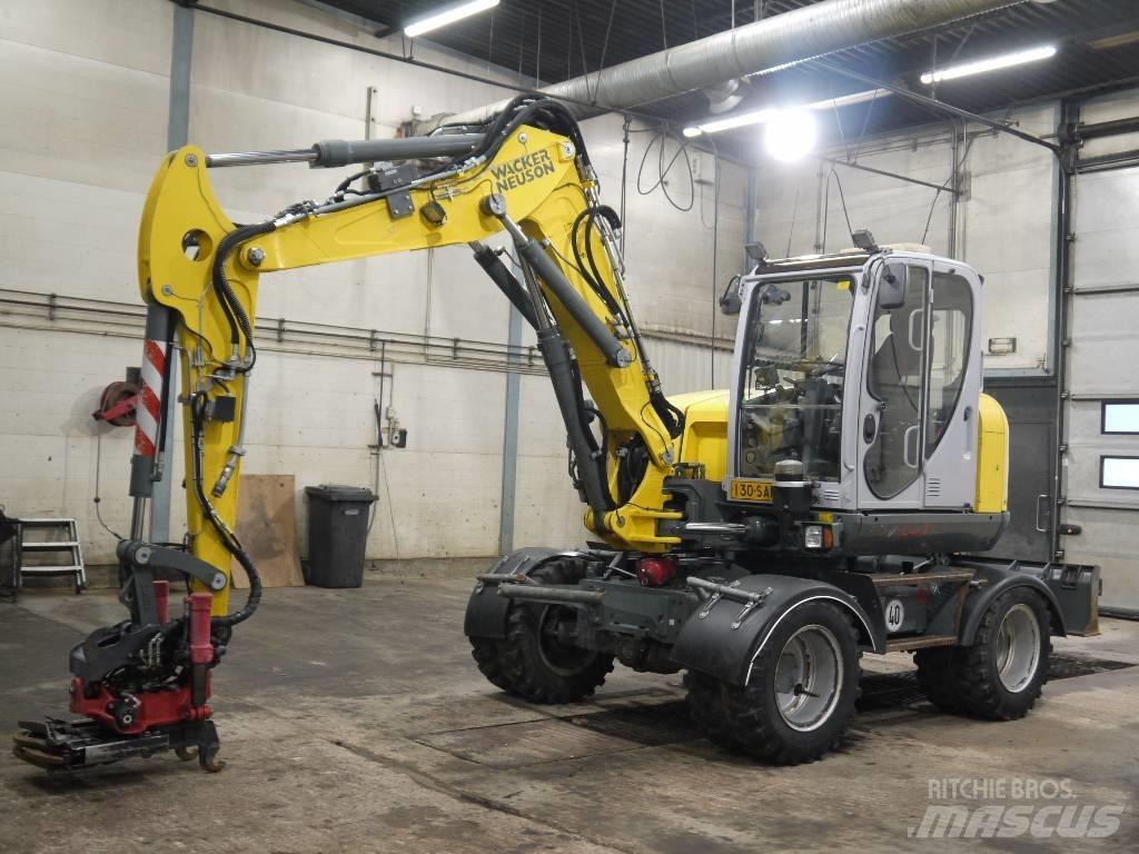 Wacker Neuson EW 100 Excavatoare cu roti