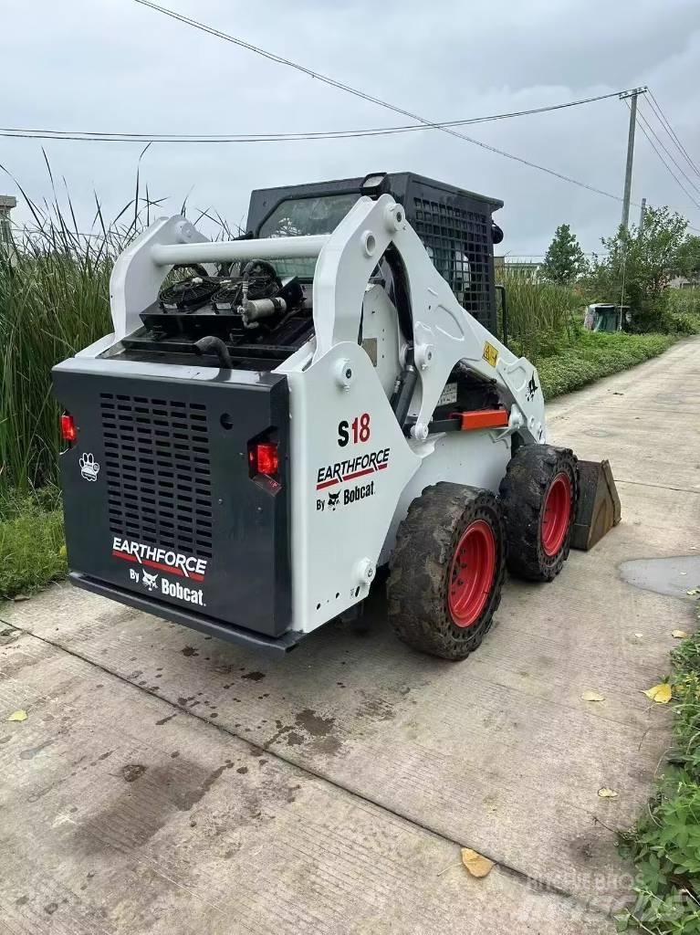 Bobcat S 18 Mini incarcator
