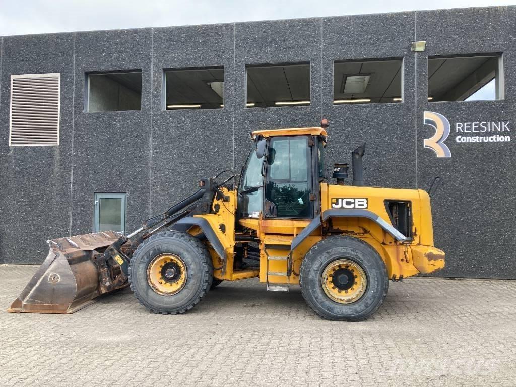 JCB 436 Incarcator pe pneuri