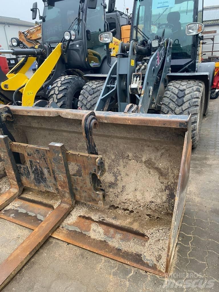 GiANT V 761 T Mini incarcatoare