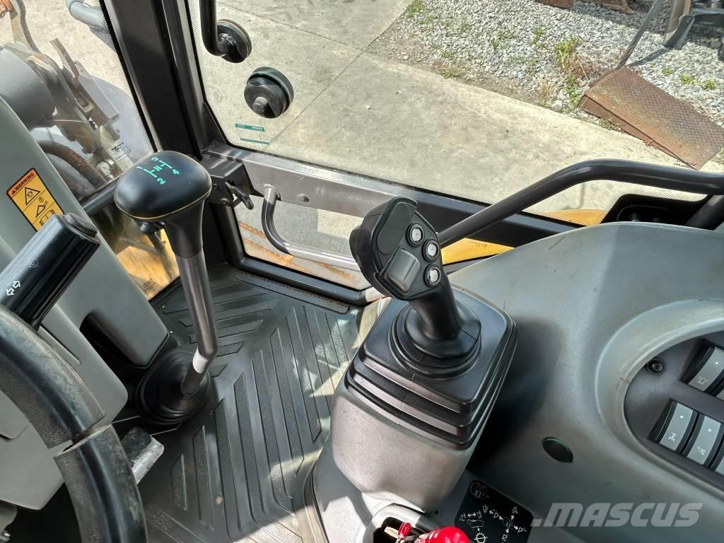 Volvo BL 71 Buldoexcavatoare