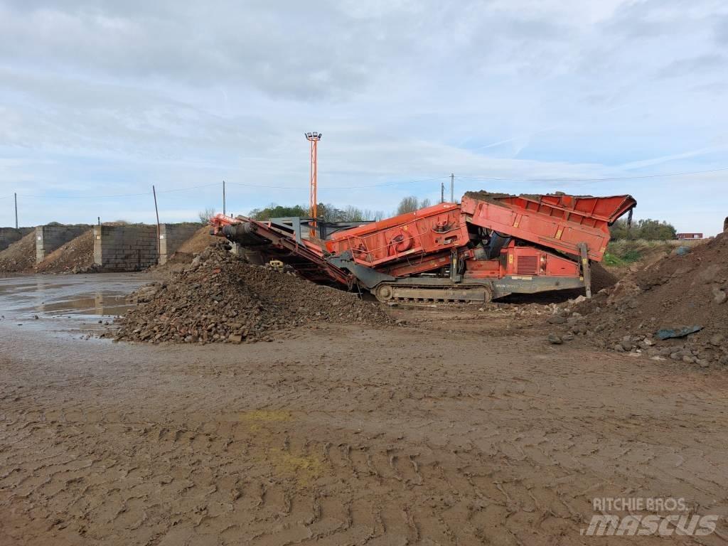 Terex Finlay 883 Dispozitive mobile de cernut