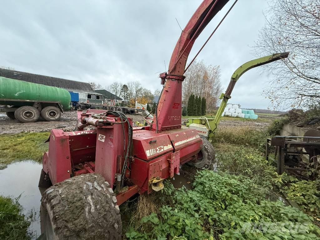 JF FCT 1350 Culegatoare de nutret