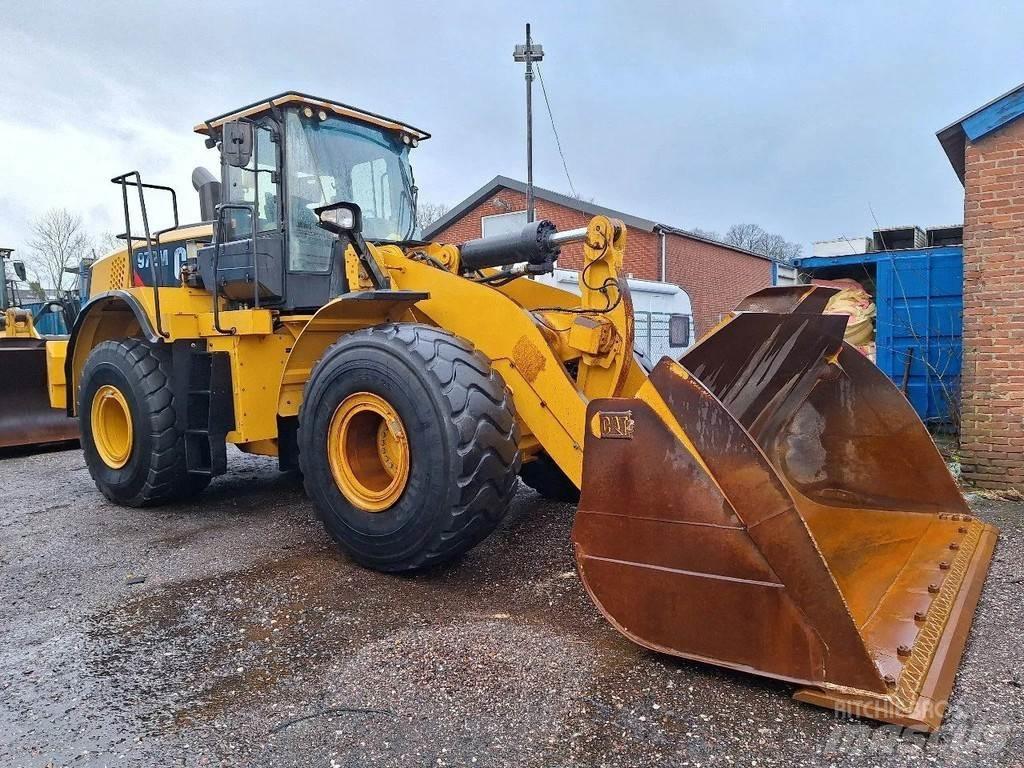CAT 972M Met EPA Incarcator pe pneuri