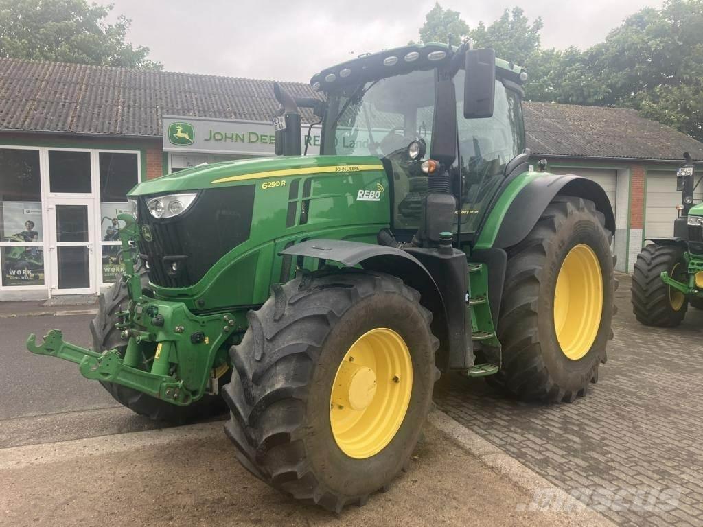 John Deere 6250R Tractoare