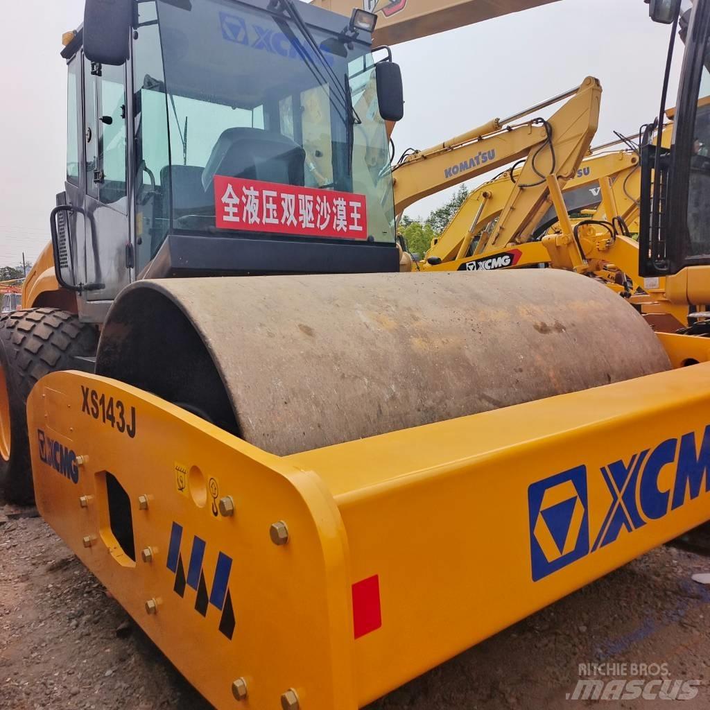 XCMG XS143J Compactoare monocilindrice