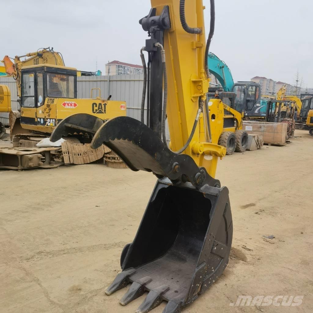 Komatsu PC78US Excavatoare 7t - 12t