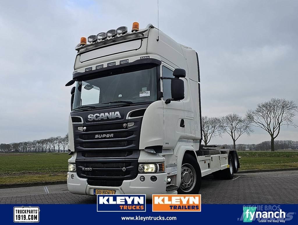 Scania R520 Camion cu carlig de ridicare