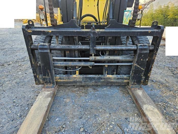 Komatsu FD 150 Stivuitor cu catarg retractabil