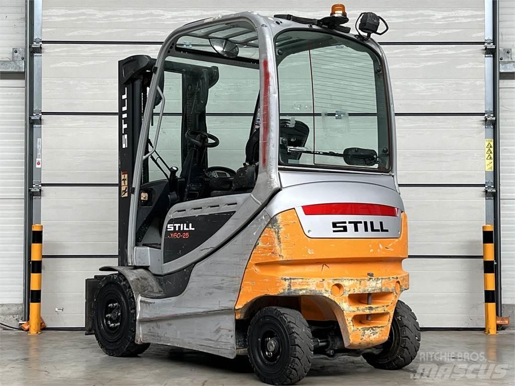 Still RX60-25 Stivuitor electric
