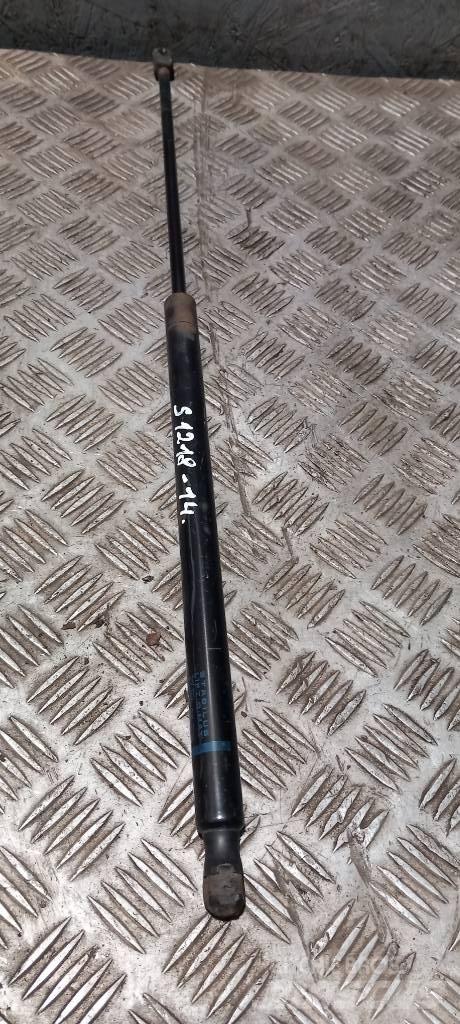 Scania R 440   2031872 Cabine si interior