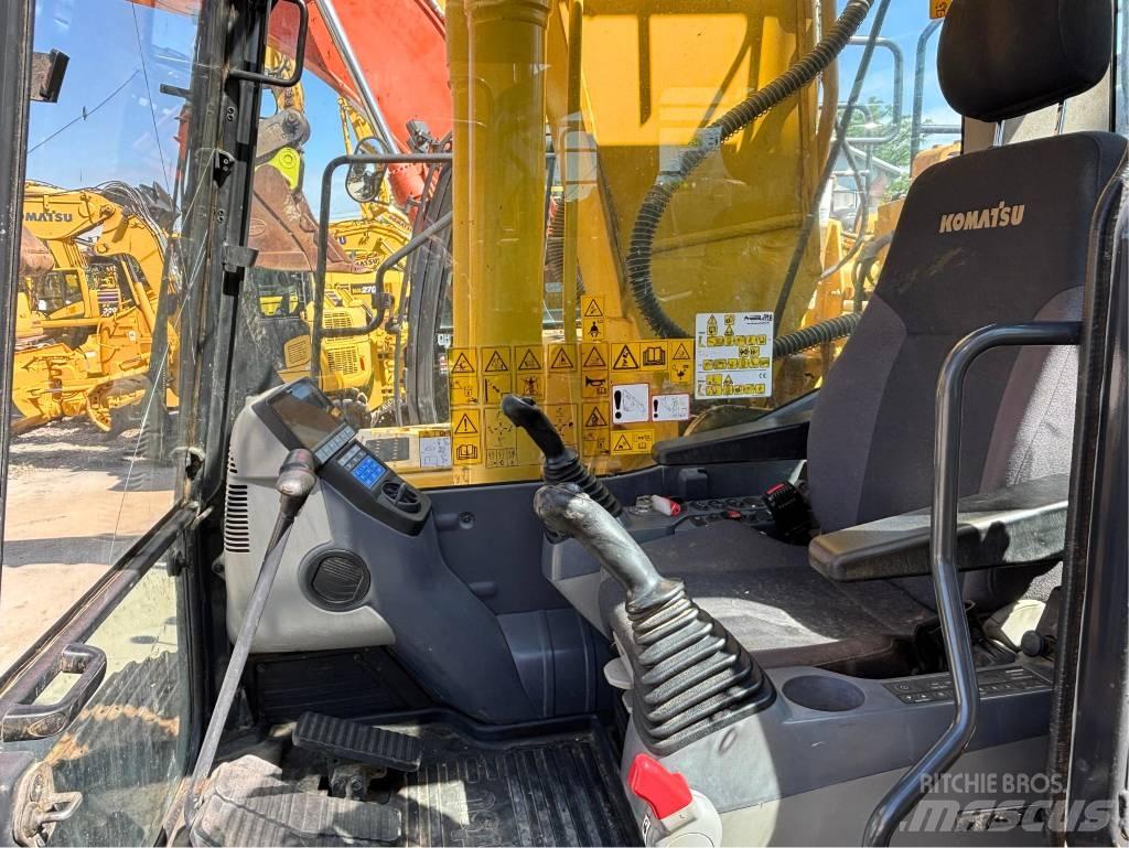 Komatsu PC210LC-11 Excavatoare pe șenile

