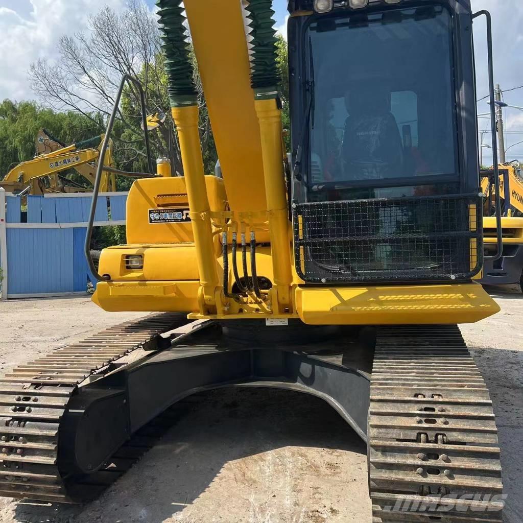 Komatsu PC 130-7 Excavatoare pe șenile
