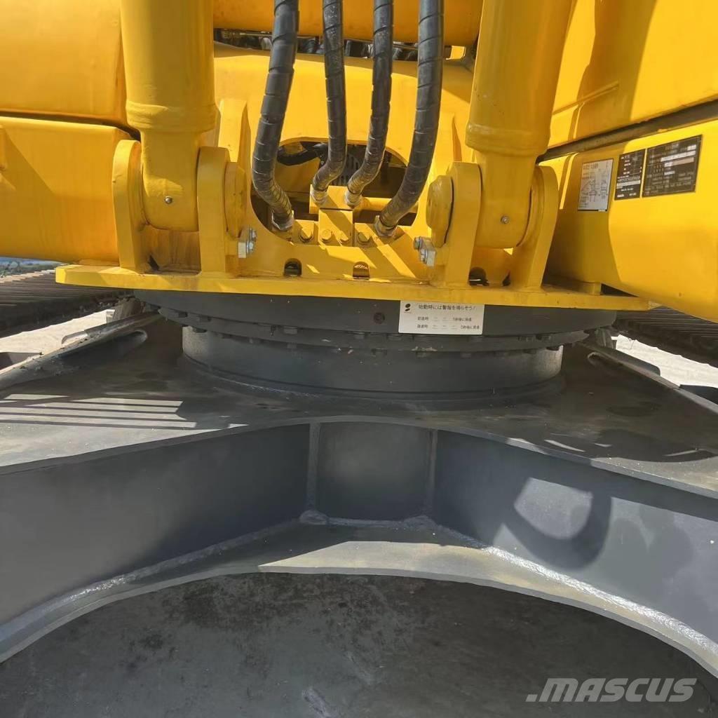 Komatsu PC 130-7 Excavatoare pe șenile
