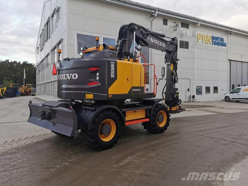 Volvo EWR 150 E Excavatoare cu roti