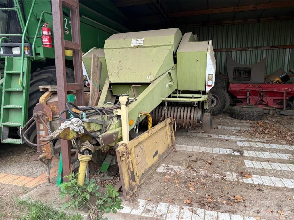 Fortschritt 550 Baler dreptunghiular