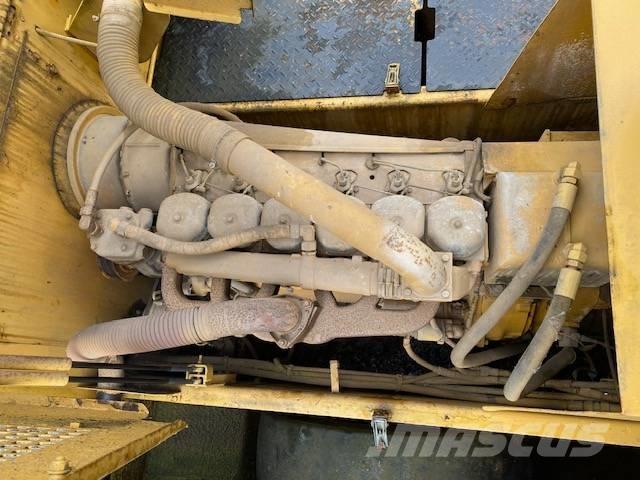 CAT PS 300 Cilindri compactori cu roti