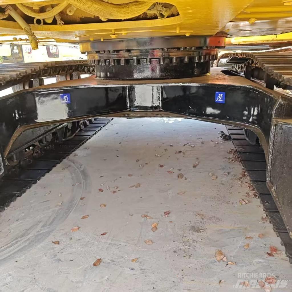 CAT 320 D Excavatoare pe șenile
