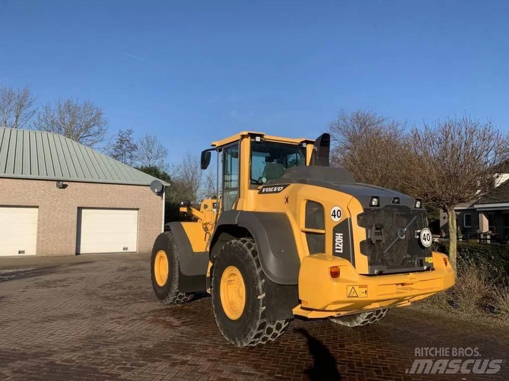 Volvo L120 H Incarcator pe pneuri